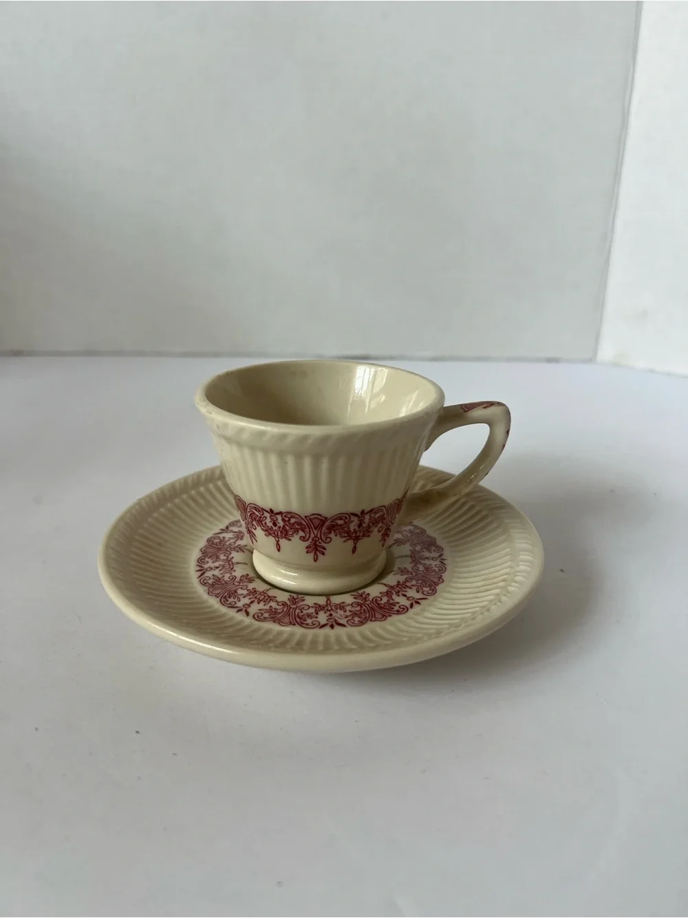 Vintage Staffordshire Shenango demitasse/espresso cup & saucer 1950's red/cream